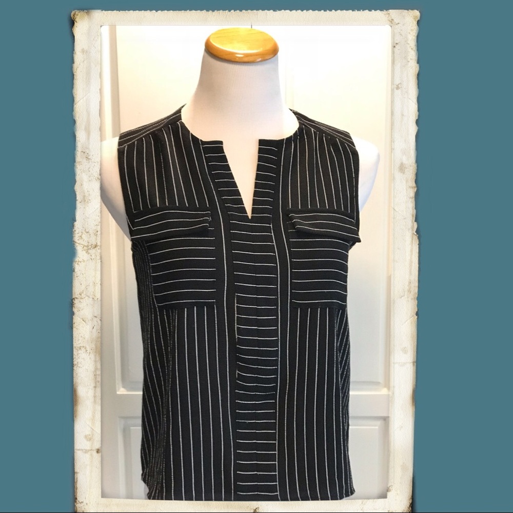 Monteau Los Angeles Black White Pinstriped Top S